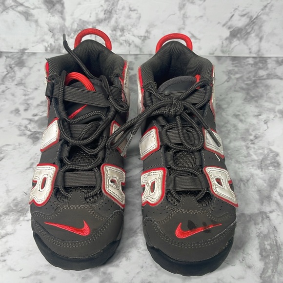 Nike Air Tempo and sneaker lot - Picture 4 of 9